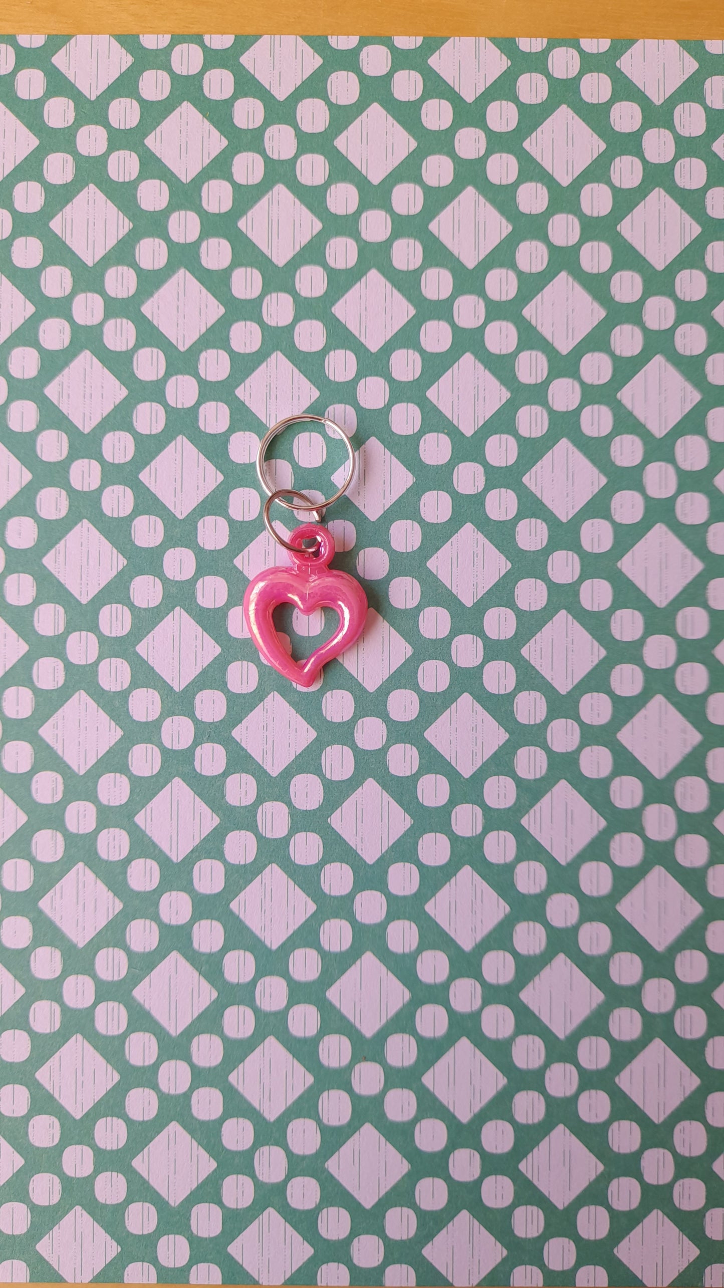 Funky heart stitch markers