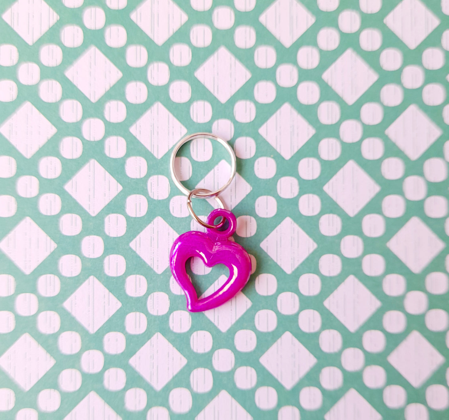 Funky heart stitch markers