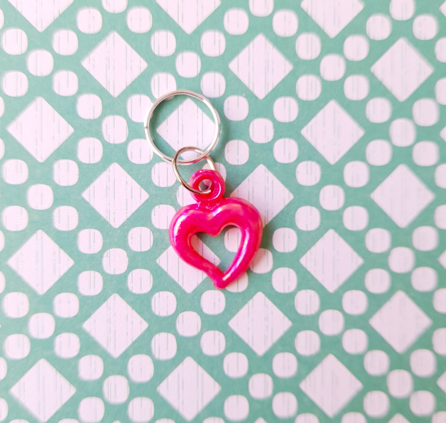 Funky heart stitch markers