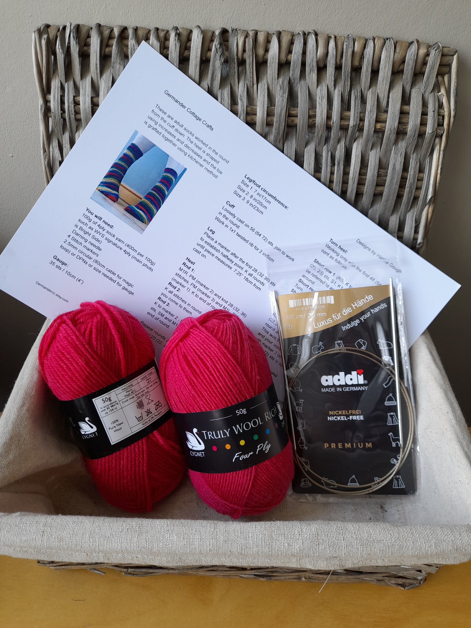 Beginner sock knitting kit 