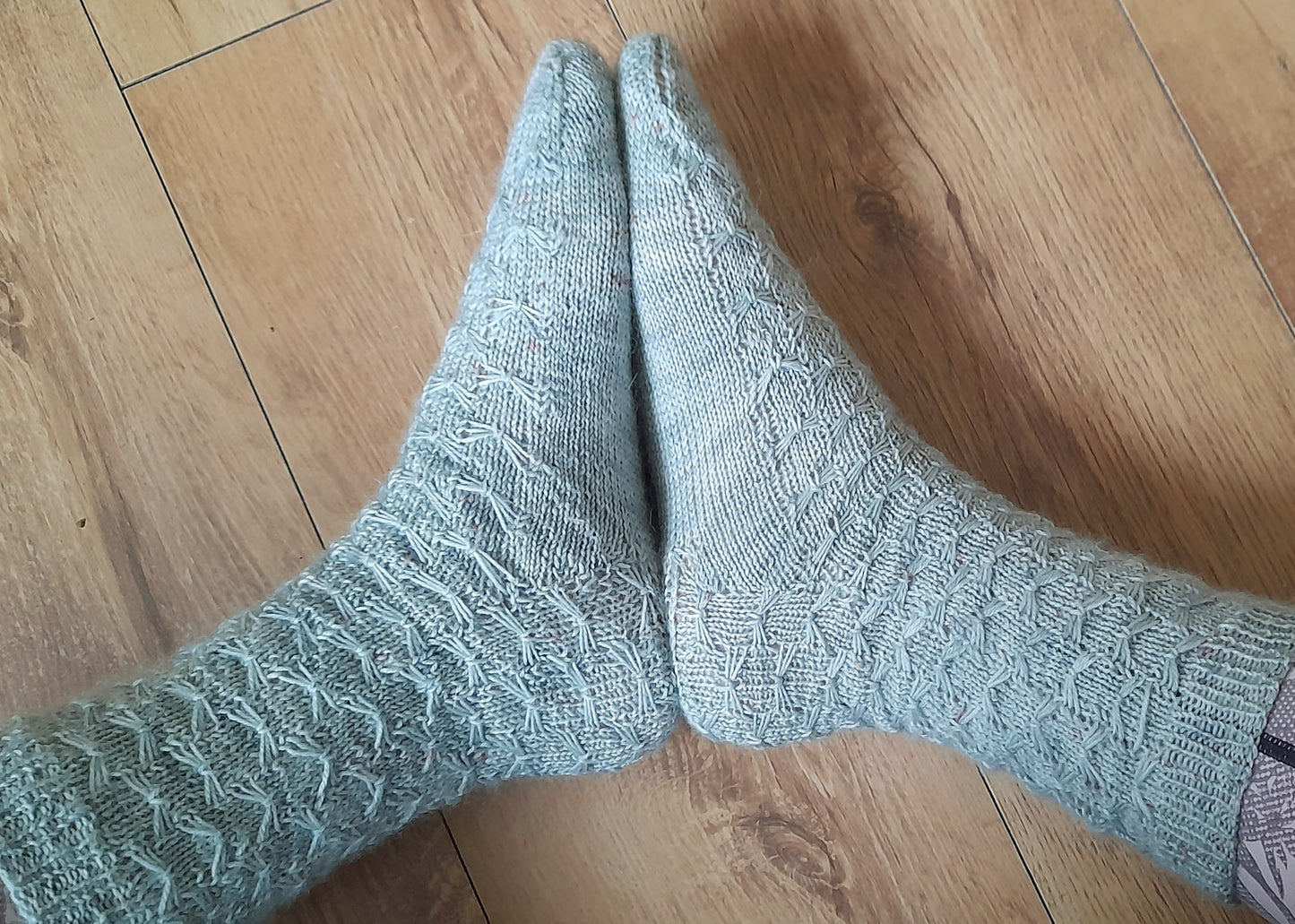 Easy 4ply knit sock pattern. 