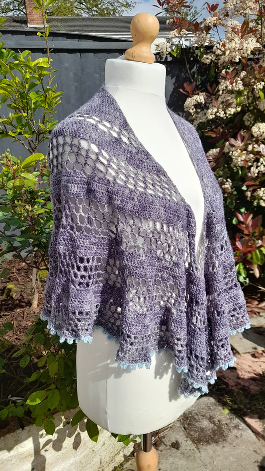 Easy lace shawl crochet pattern. Half circle lace shawl pdf