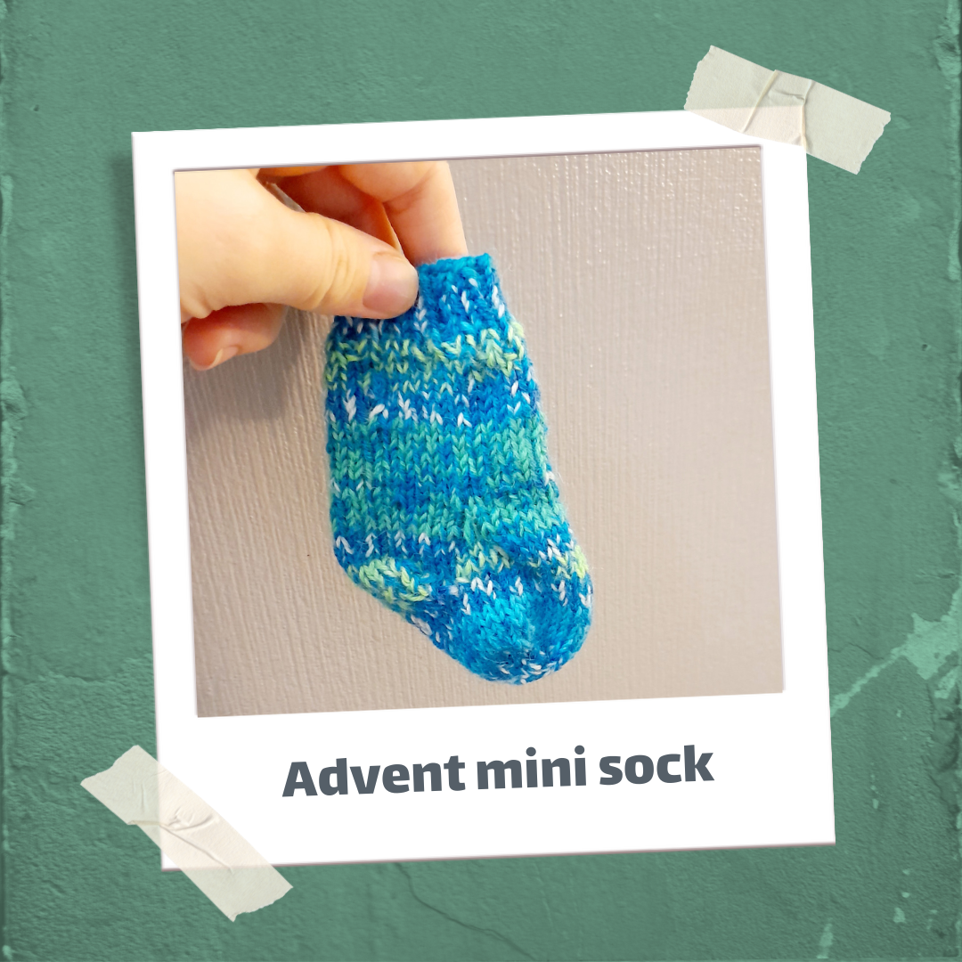Advent mini sock pattern