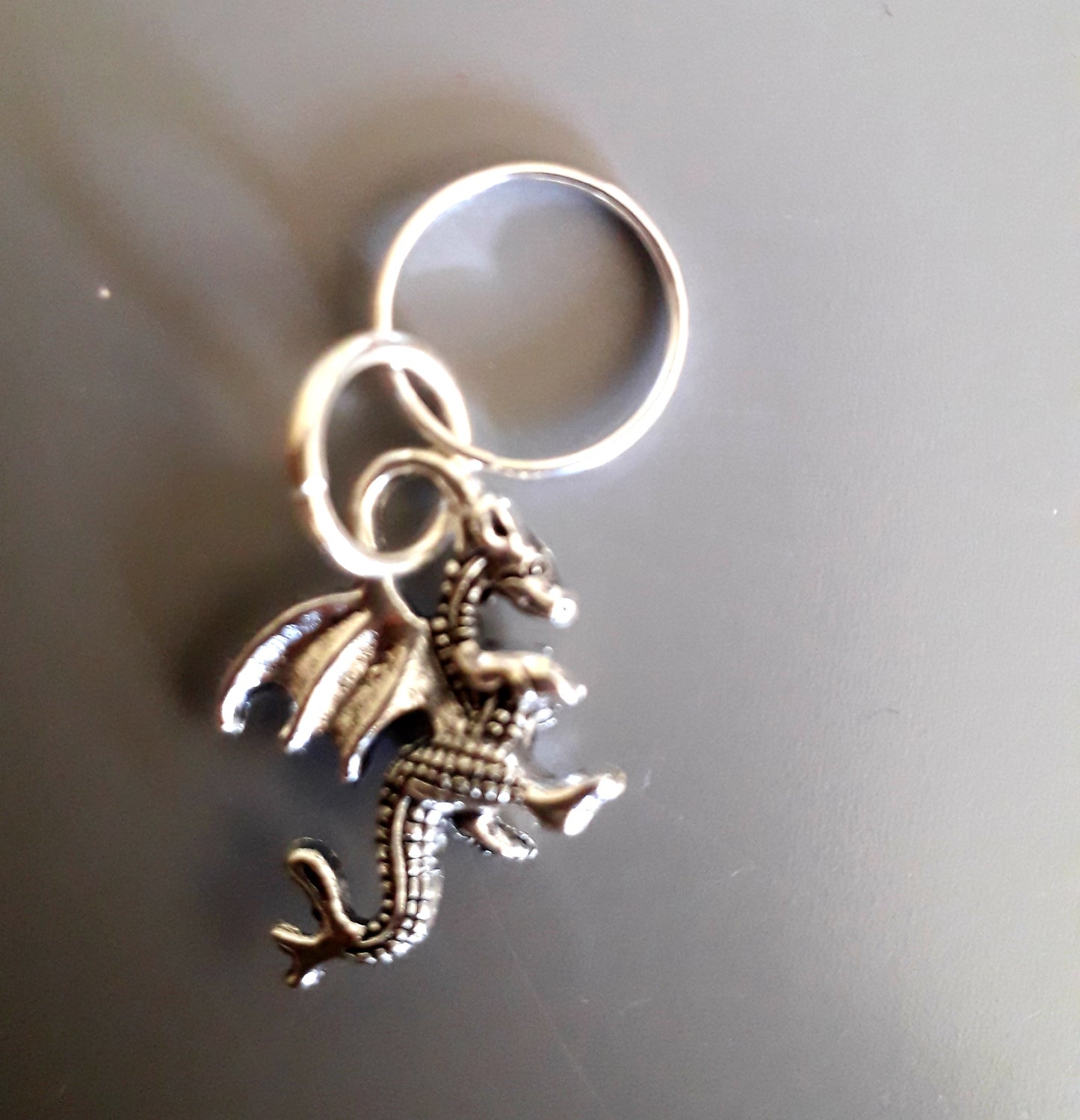 Dragon stitch markers