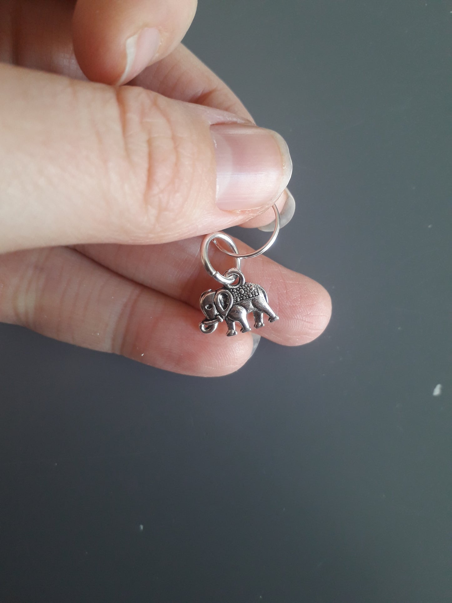 Elephant stitch marker