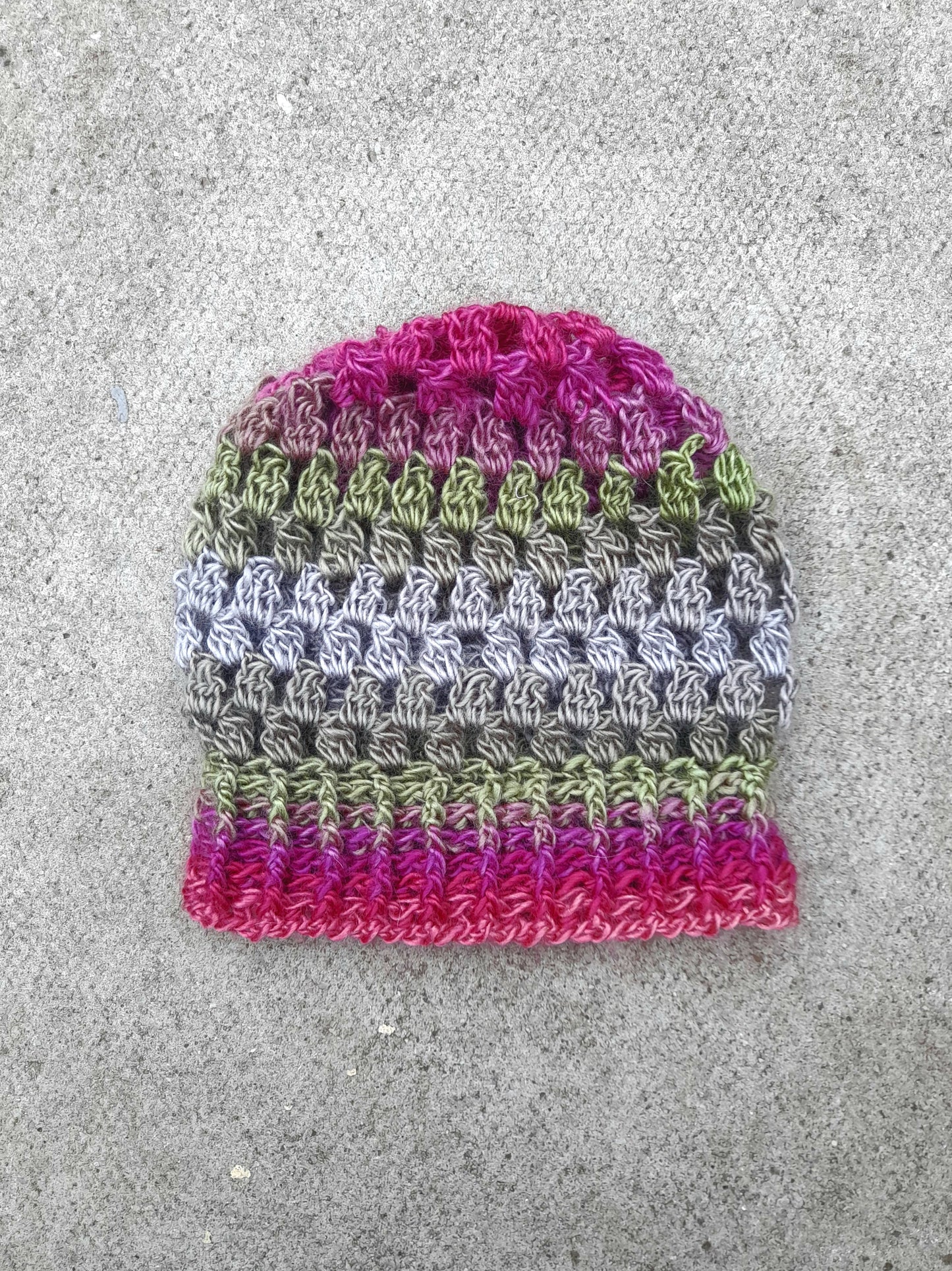 Granny stripe cluster beanie hat pattern. 