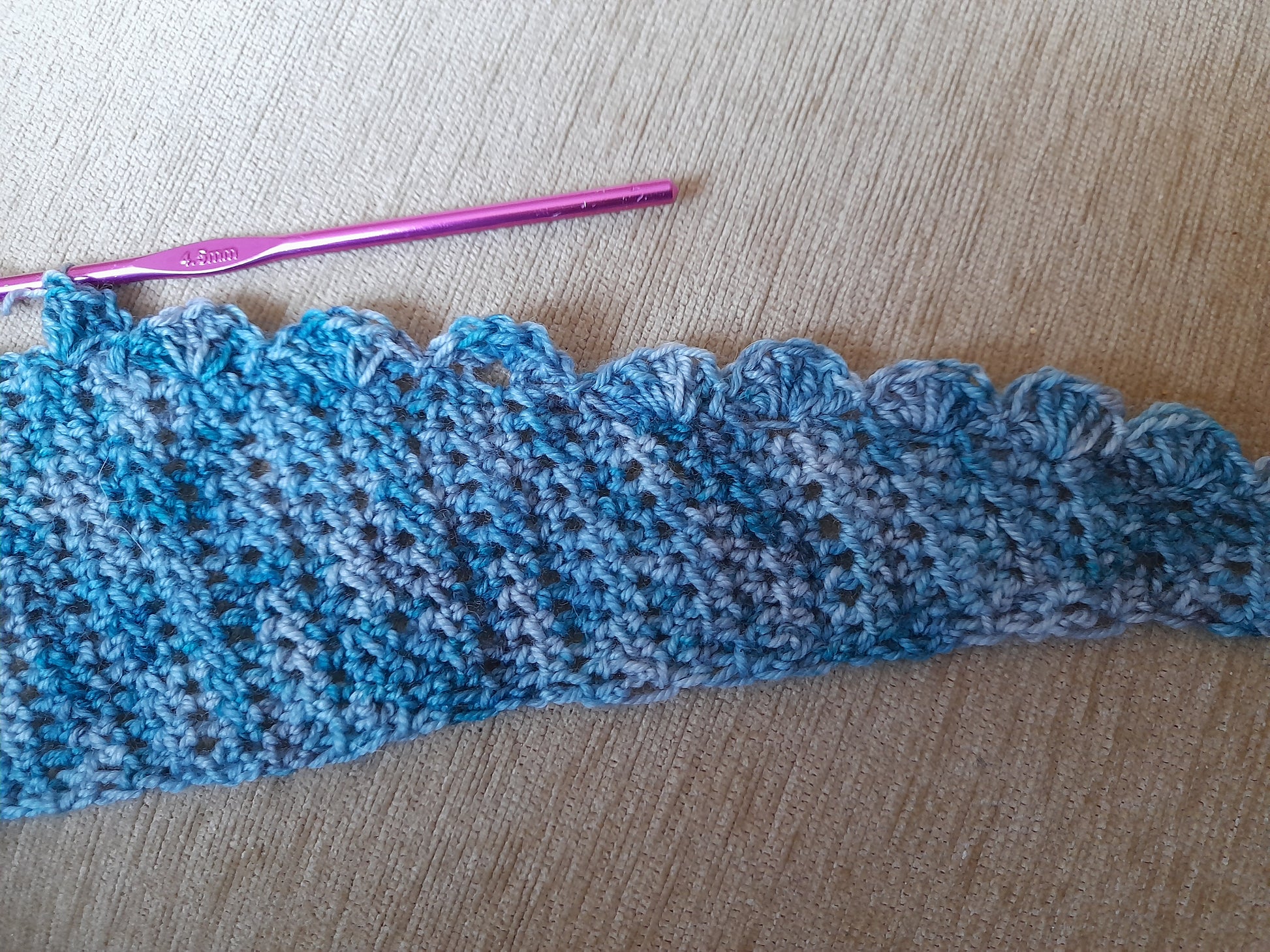 Shell stitch crochet edging 