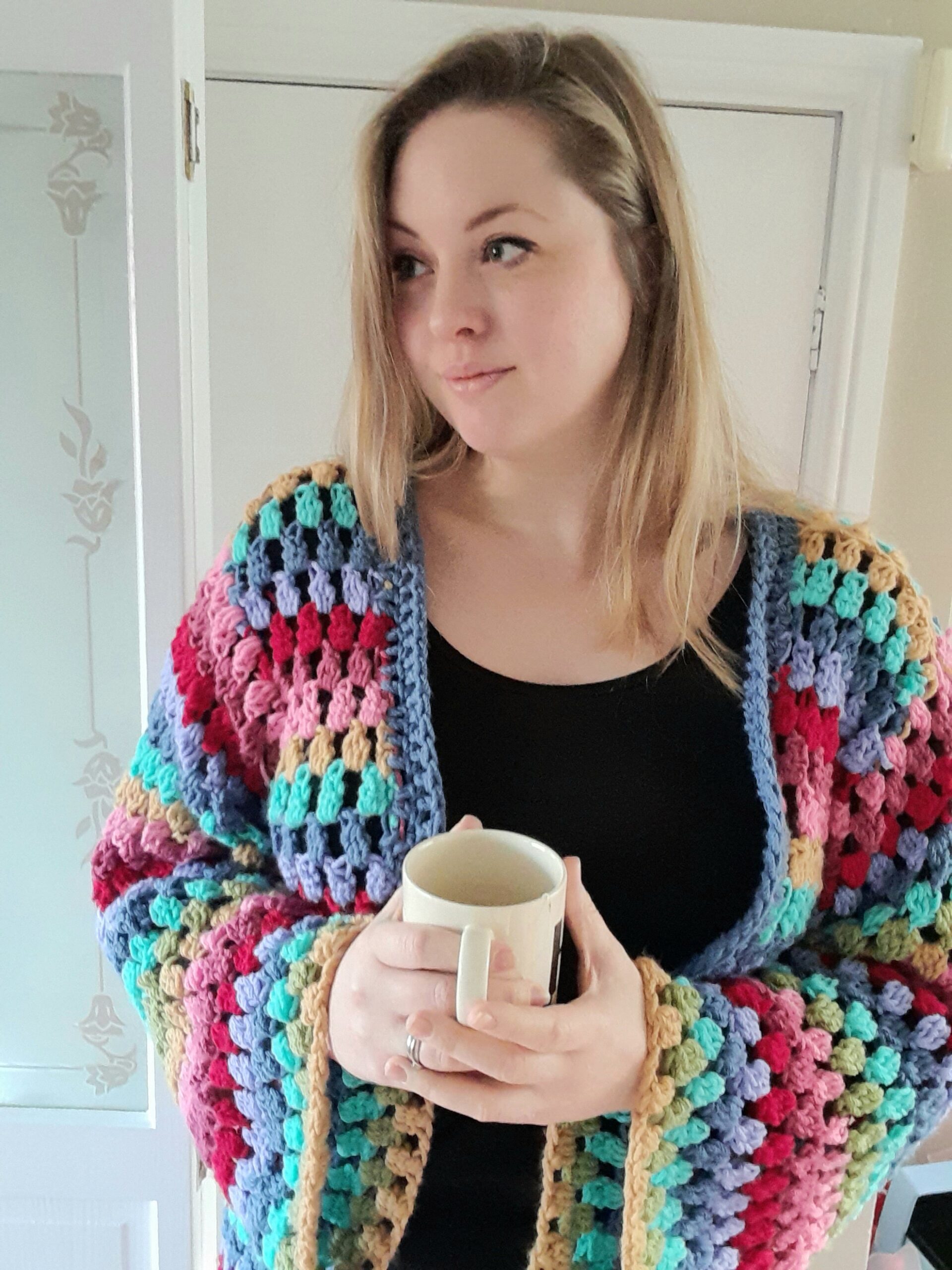 Starburst Cardigan. Chunky crochet cardigan pattern.