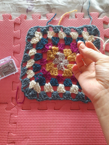 Use t pins to pin out the squares