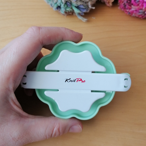Knitpro pom pom maker. Make pompoms easily